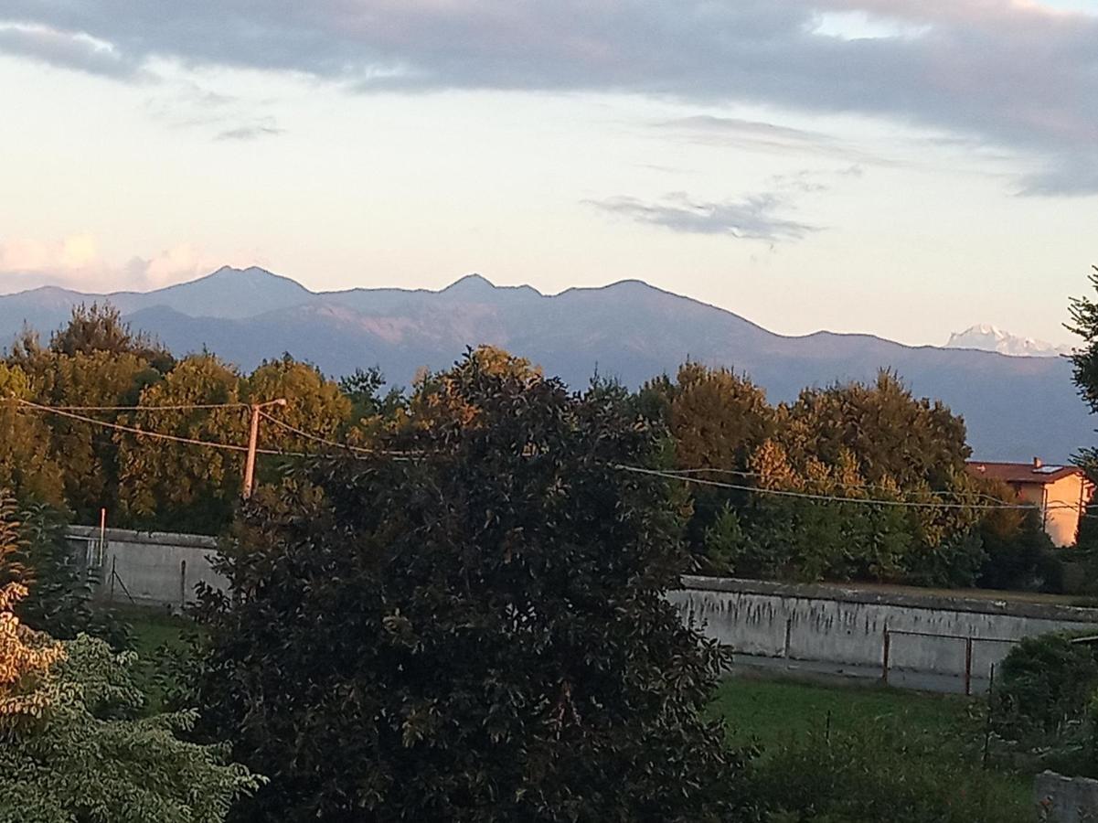 Bed & Breakfast Mezzaluna Feletto Exterior photo